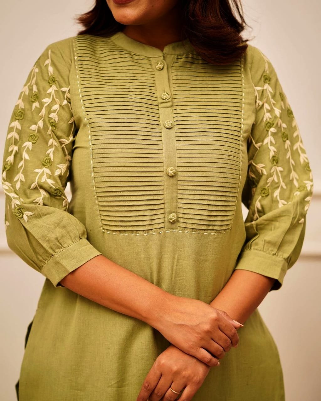 Green Kurti Pant Set with Embroidery & Pintex Detailing